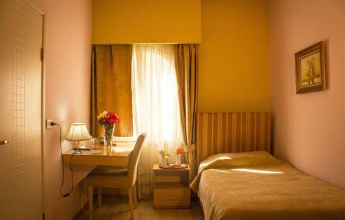 Theranda Hotel
