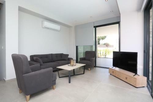 Villas Les Blancs 2 - Private Pool, 5 Bdrms, Panoramic View