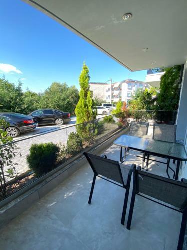 Lavish Apartment