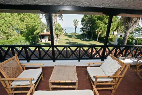 Seafront Palm Villa