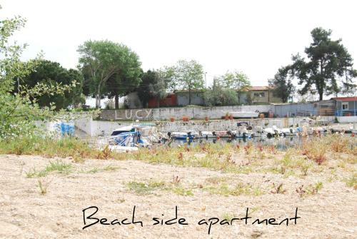 Beach Side Apart II