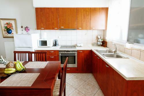 Apartamento Eleni's Home