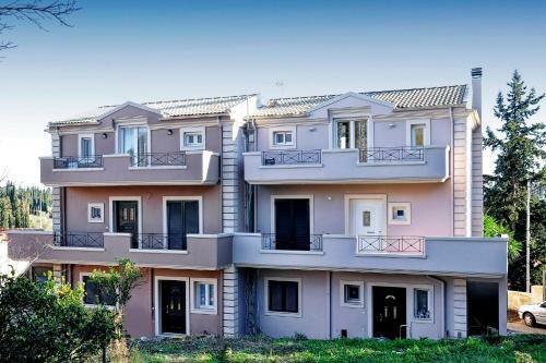 Apartamento Kompitsi Guesthouse