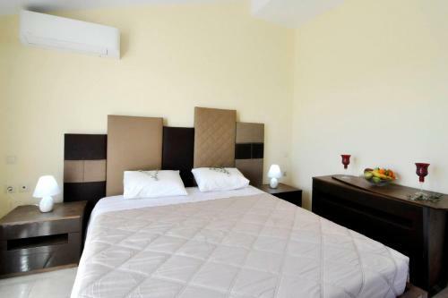 Apartamento Kompitsi Guesthouse