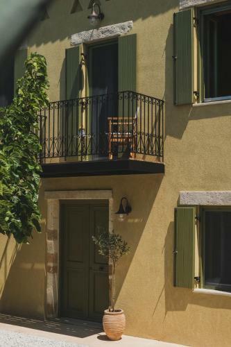 Casa Olea - A Venetian Era Home With Courtyard