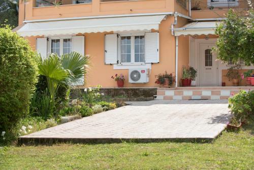 Pasiphae Holiday Apartments
