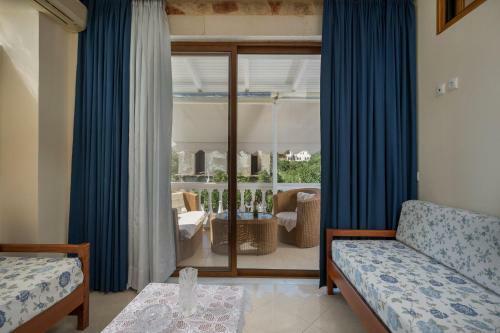 Kyma Sea Front Corali Apartment