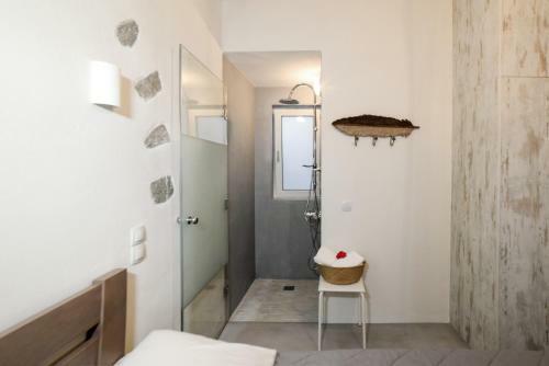 Amphoras Apartments
