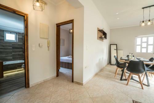 Deluxe Sunny Apartments