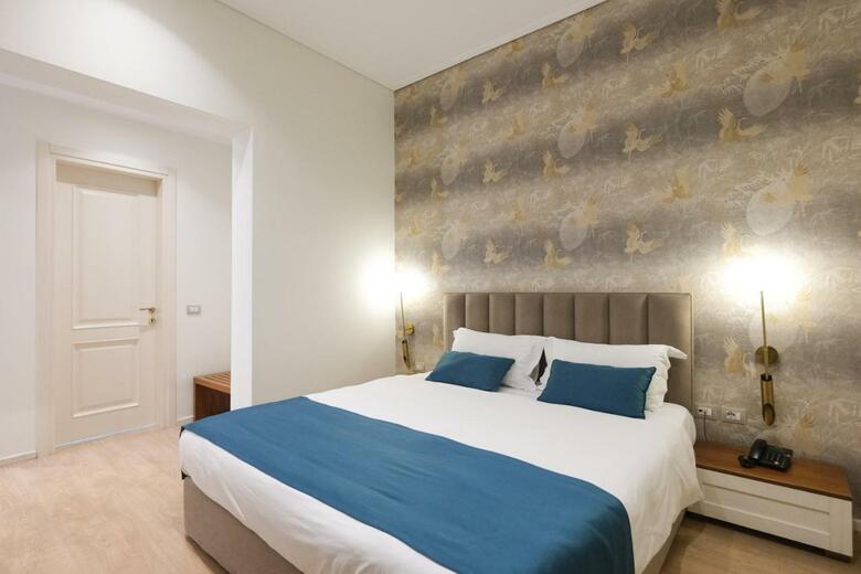 Golden City Hotel