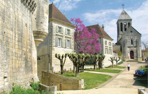 Holiday Home Savignac Les Eglises Rue Du Marchat