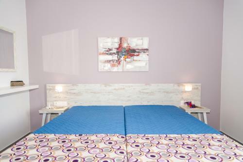 Efrilias Studios & Apartments
