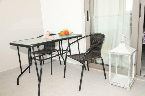 Efrilias Studios & Apartments