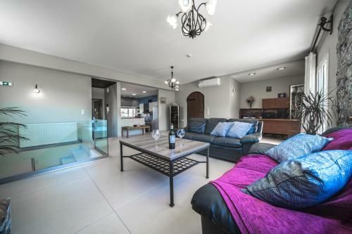 Petronila Luxury Villa