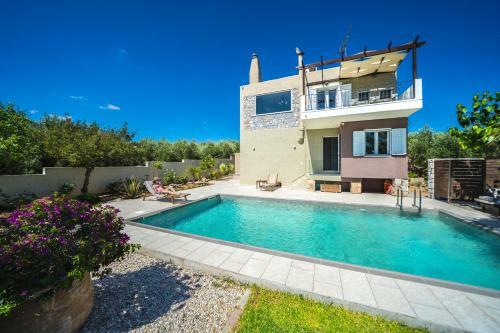 Petronila Luxury Villa