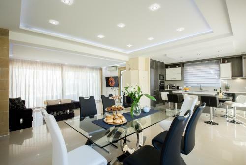 Larimar Luxury Sea View Villa
