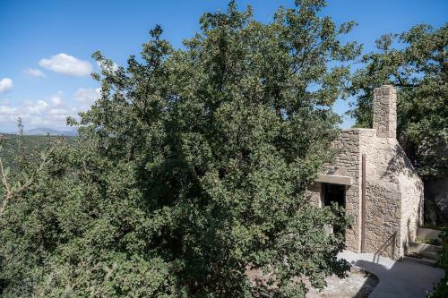 Velanis ?ouse, Style Into Nature - Secluded
