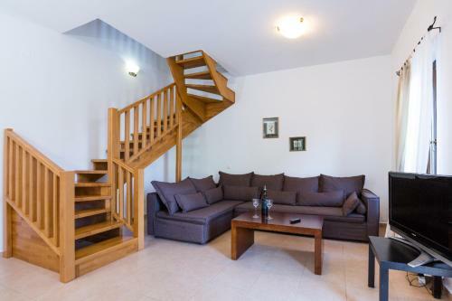 Rose & Edem Stone Villas