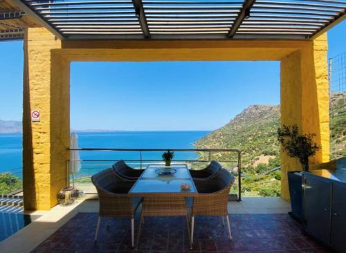 Ravdoucha Epavlis - Luxury Private Villas