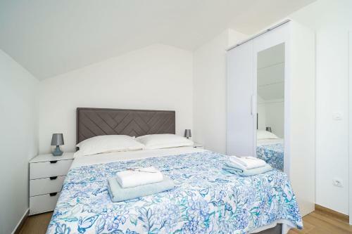 5* Beachfront Villa Olive Mill