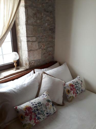 Koutouloufari Cosy Cretan Cottage
