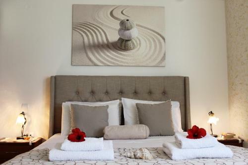Amazing Beachfront Apartment In Hersonissos