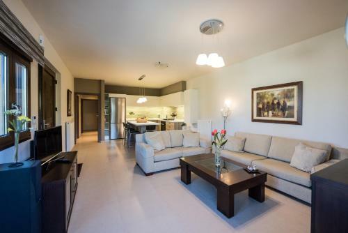 Blue Aura Family Apartment