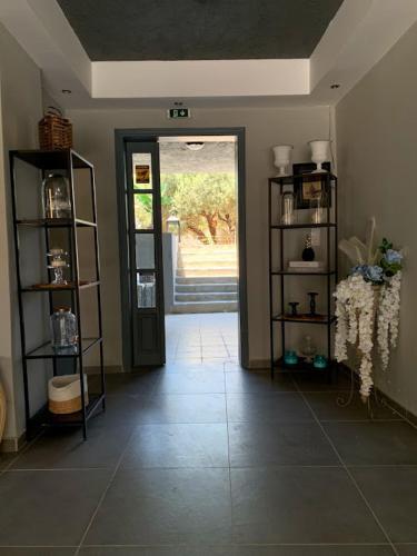 Apartamento Christou Apts Theseus 03