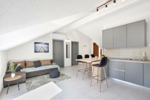 Villa Mar 1 - Luxury Apartments