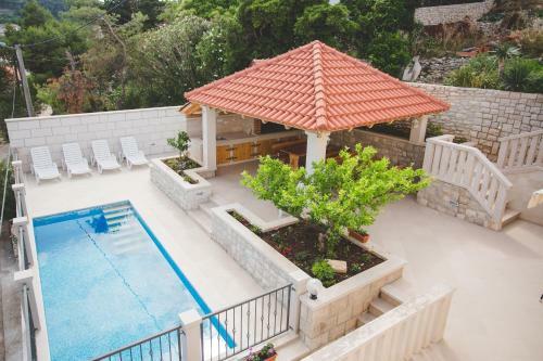 Hostal Apartmani Bauk