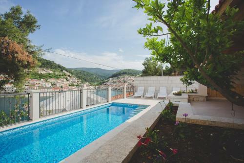 Hostal Apartmani Bauk