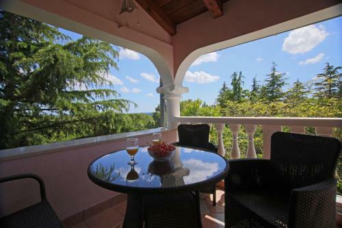 Hostal Aurora Holiday