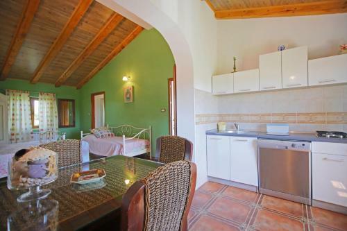 Hostal Aurora Holiday