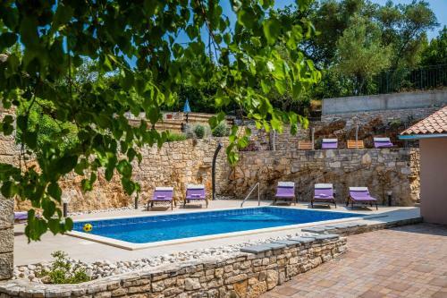 Luxury Villa On Spacious Private Property