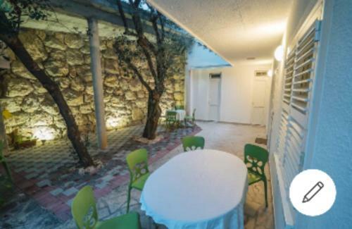 Apartamento Top 10-1 Bedroom Apt/terrace