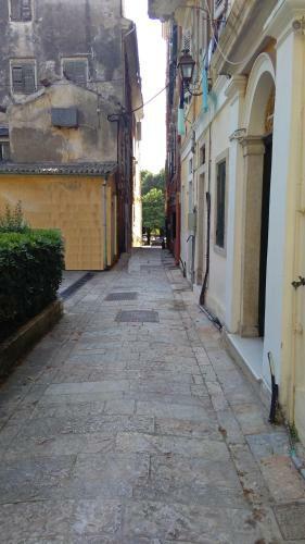 Apartamento Downtown Mavili's Studio