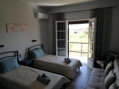 Issos Apartments