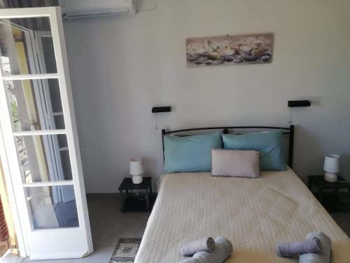 Issos Apartments
