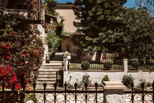 Villa Butterfly - Heated Private Pool & Jacuzzi