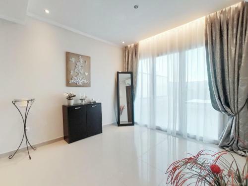 Sunshine Home 2 With Sea View