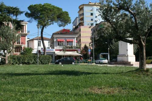 Jolly City Center Hotel