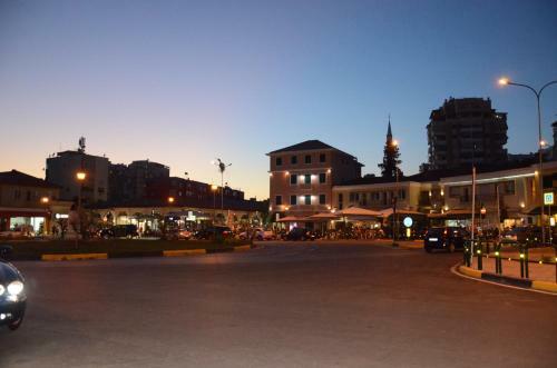 Jolly City Center Hotel