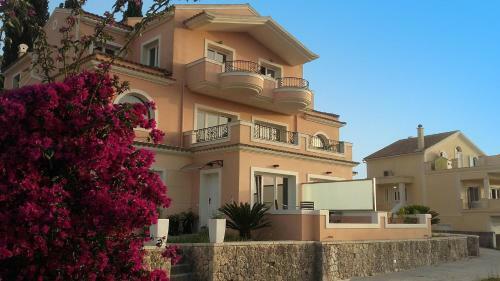 Sunshine Home 1 With Sea View