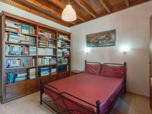 Simplistic Villa In Korfu Near Seabeach