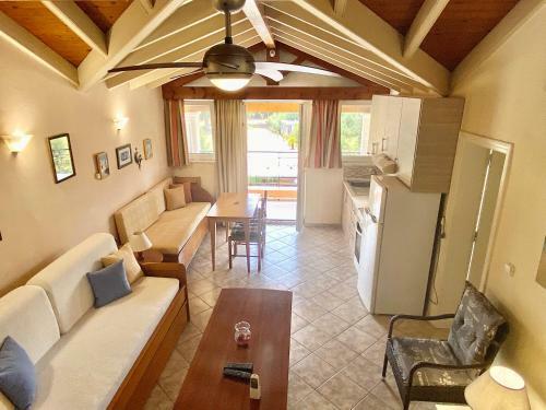 Villa Rosalia Apartments & Studios With Pool By Hotelius