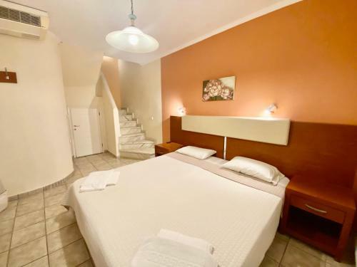 Villa Rosalia Apartments & Studios With Pool By Hotelius