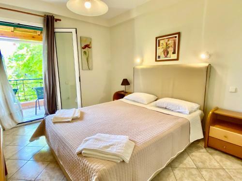 Villa Rosalia Apartments & Studios With Pool By Hotelius