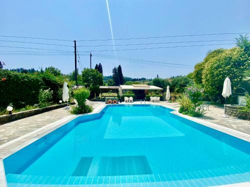 Villa Rosalia Apartments & Studios With Pool By Hotelius