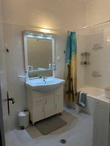 Corfu 3 Bedroom Apartment