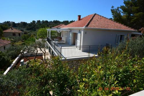 Sealodge Solta - Luxe Villa, Private Pool & Mooring
